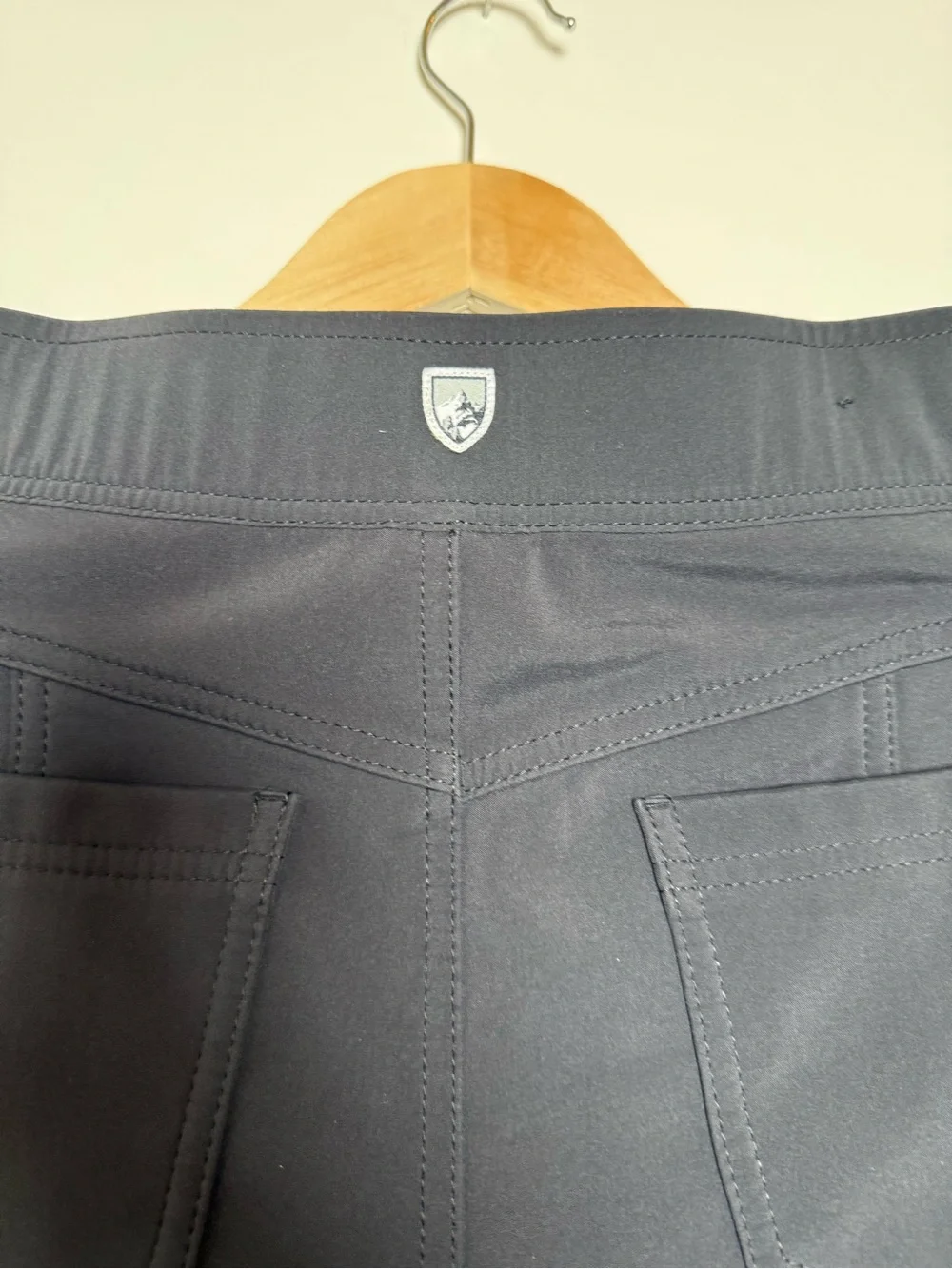 KÜHL Frost Softshell Pants Women’s 8 Black Fleece Lined Hiking Ski Outdoor